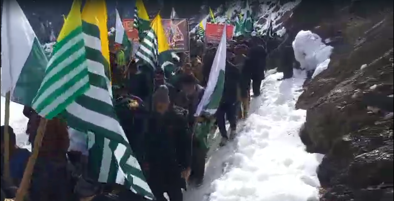 ازبکستان کے صدر شوکت مرزایوف دو روزہ سرکاری دورے پر پاکستان پہنچ گئے، اعلیٰ سطحی استقبال