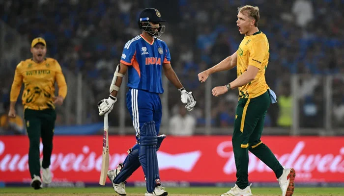 جنوبی افریقہ نے بھارت کو 76 رنز سے شکست دے کر گزشتہ فائنل کا حساب چکتا کردیا