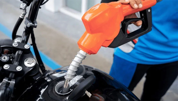 شہریوں کو پیٹرول پر ٹارگٹڈ سبسڈی کے حوالے سے طریقہ کار وضع کرلیا گیا