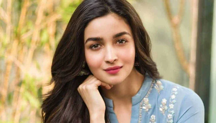 عالیہ بھٹ کا اچانک بریک لینے کا اعلان، مداح حیران