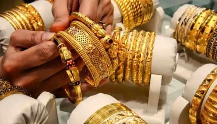 پاکستان میں سونے کی قیمت میں بڑی کمی